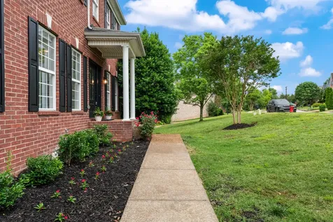 6544 Banbury Crossing Brentwood TN 37027