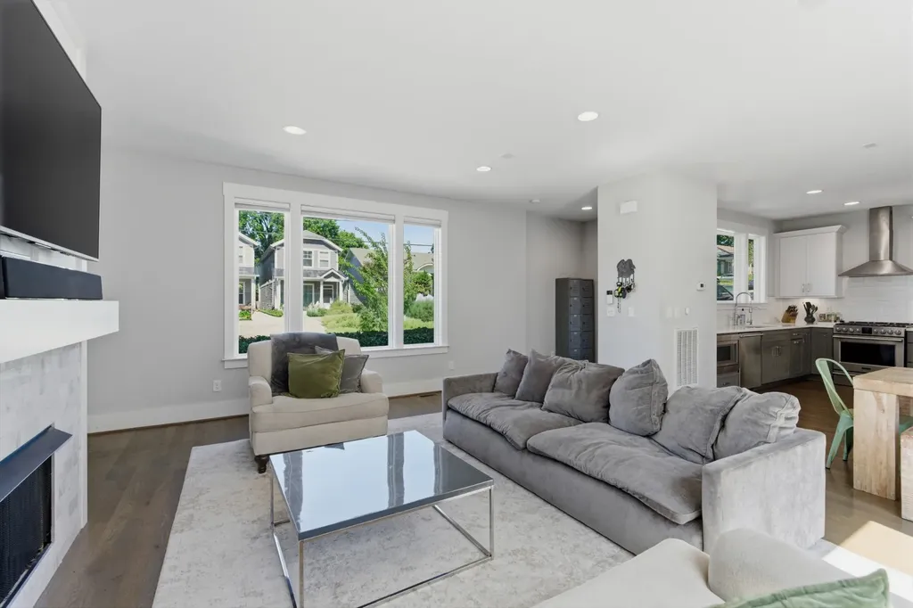 1810A Allison Place Nashville TN 37203