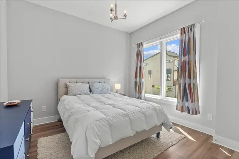 697 Burnside Place Chattanooga TN 37408