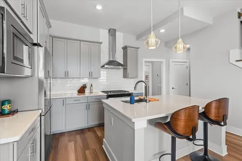 697 Burnside Place Chattanooga TN 37408