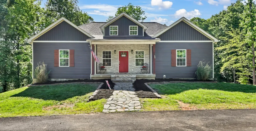 407 Summerfield Drive Cadiz KY 42211