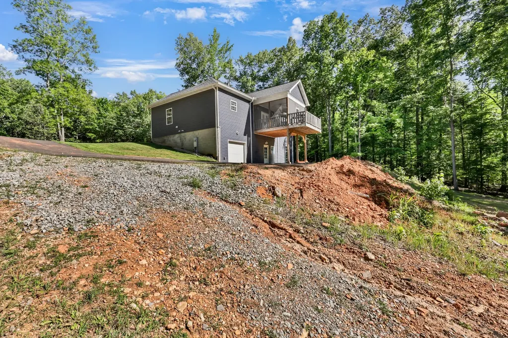 407 Summerfield Drive Cadiz KY 42211