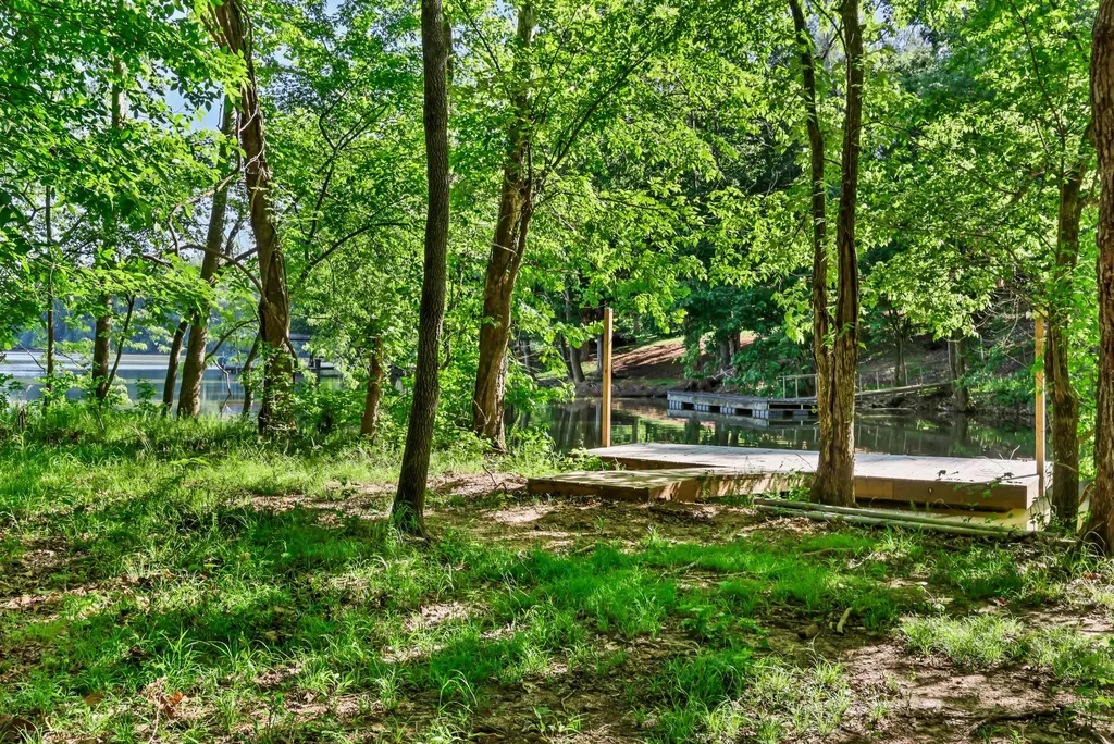 407 Summerfield Drive Cadiz KY 42211