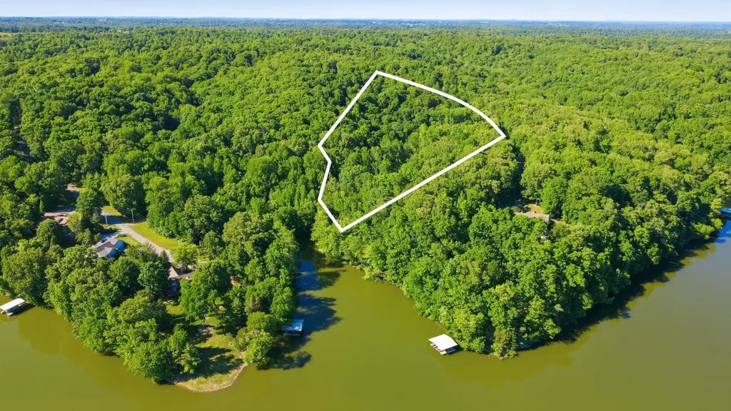 407 Summerfield Drive Cadiz KY 42211