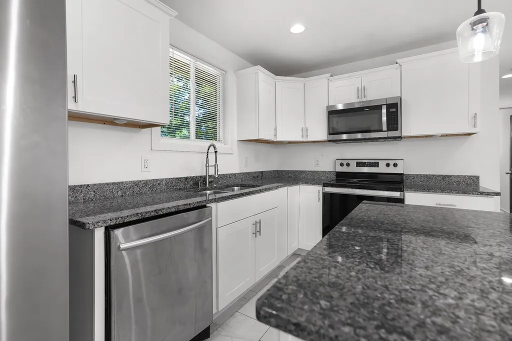412 Hilltop Drive Clarksville TN 37040