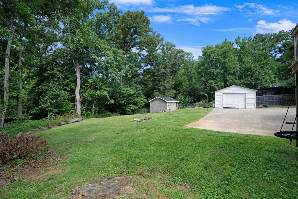 412 Hilltop Drive Clarksville TN 37040