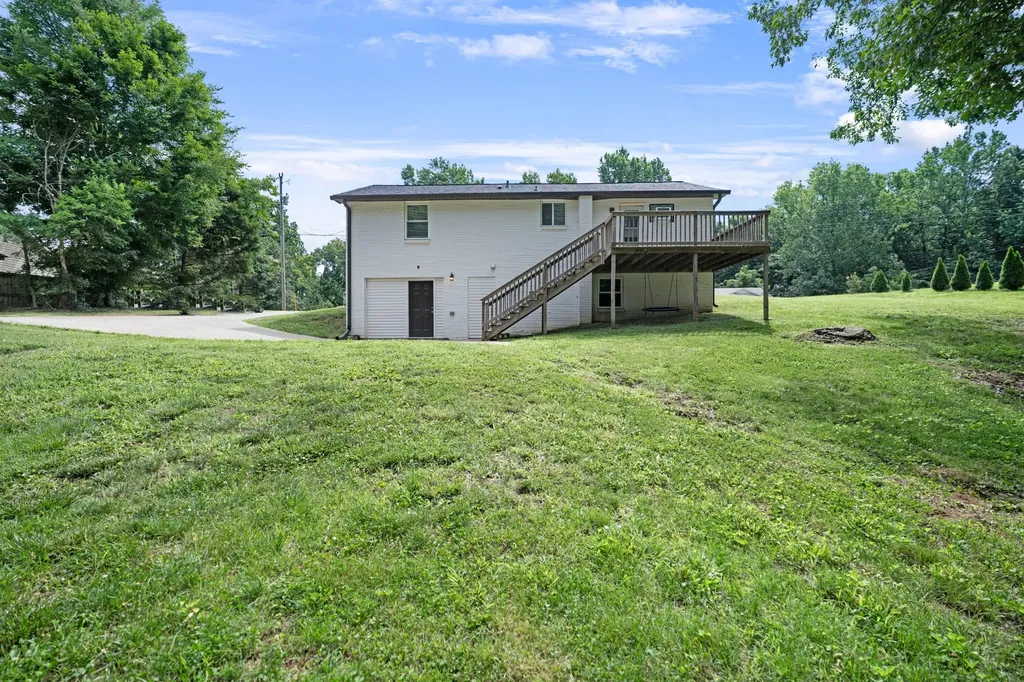412 Hilltop Drive Clarksville TN 37040