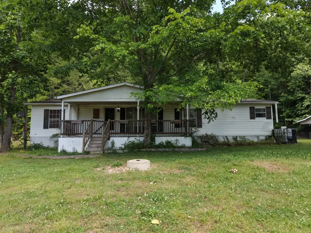 1720 Bear Creek Road Collinwood TN 38450
