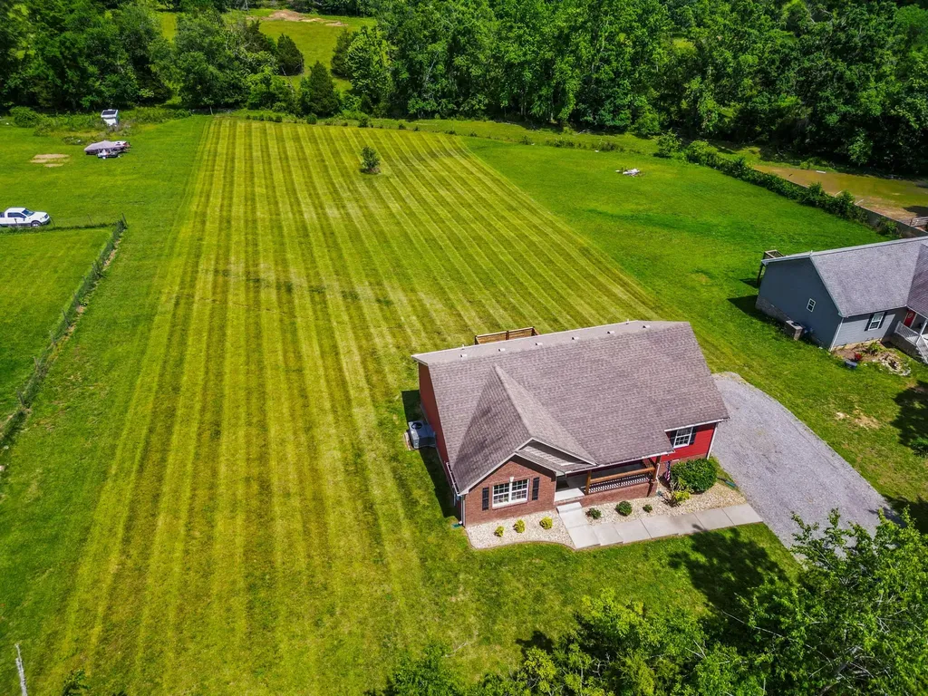 574 Keytown Road Portland TN 37148