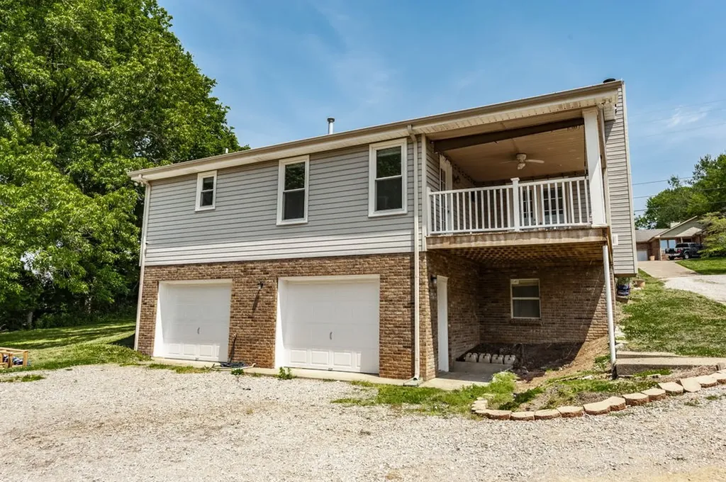 748 W Creek Drive Clarksville TN 37040