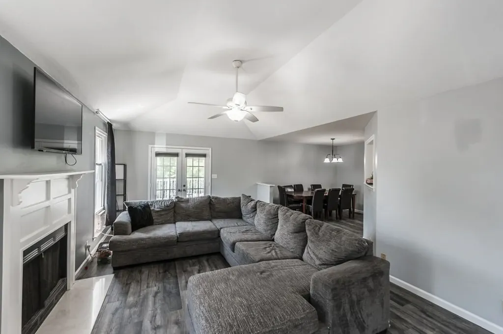 748 W Creek Drive Clarksville TN 37040