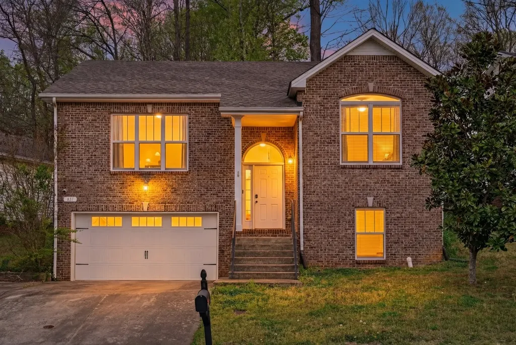 631 Hidden Valley Drive Clarksville TN 37040