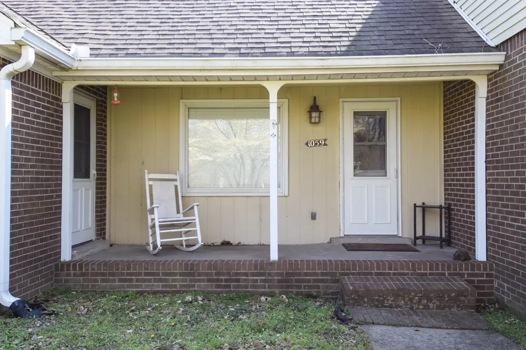 1059 Robertson Road Gallatin TN 37066