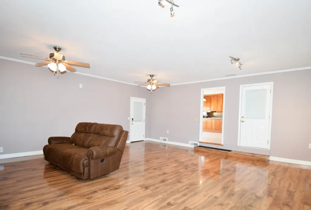 1059 Robertson Road Gallatin TN 37066