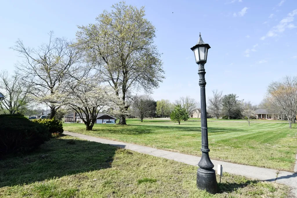 1059 Robertson Road Gallatin TN 37066
