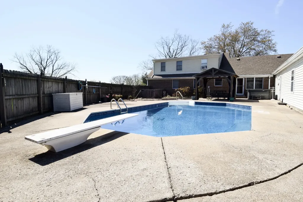 1059 Robertson Road Gallatin TN 37066