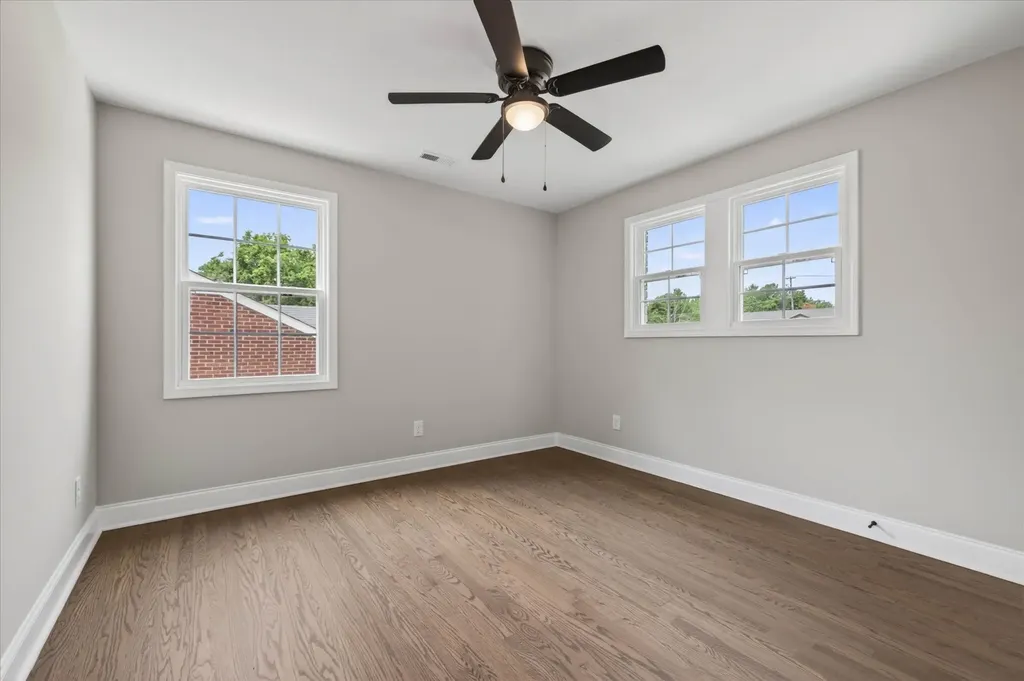 221 Clearview Drive Clarksville TN 37043