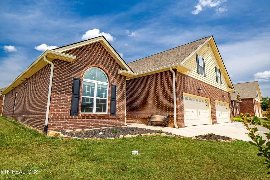601 Mountain View Villas Way Seymour TN 37865