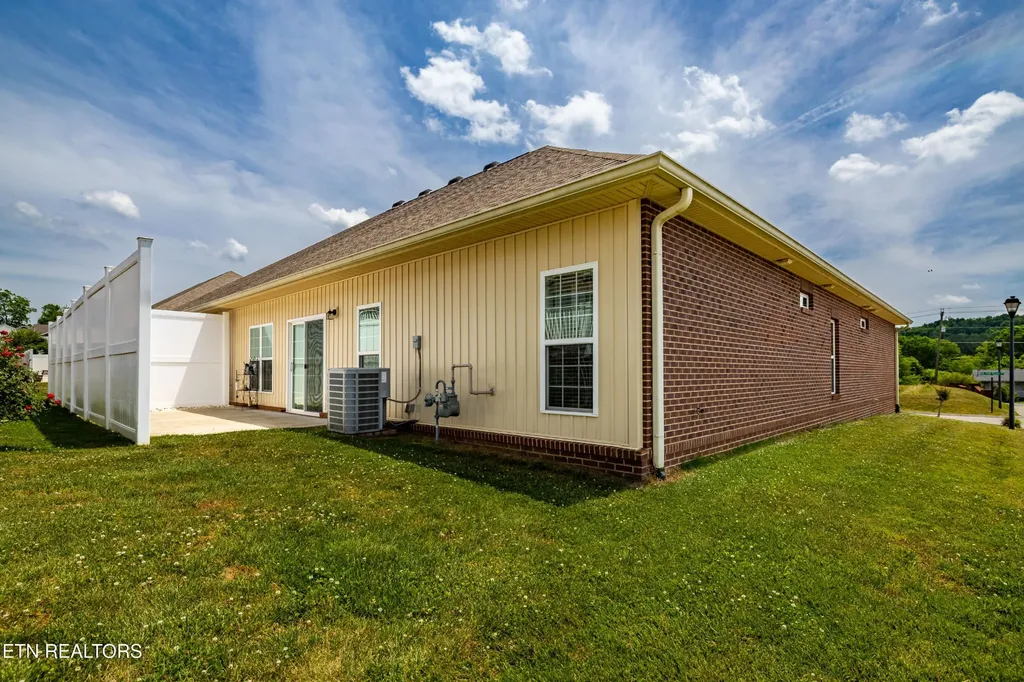 601 Mountain View Villas Way Seymour TN 37865