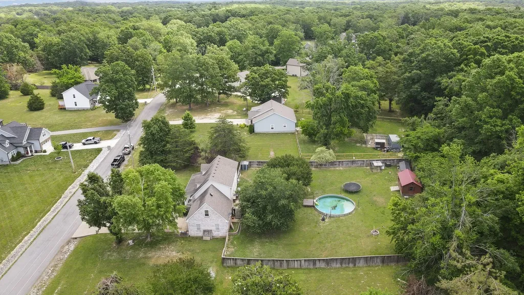 10006 Wendy Way Lyles TN 37098