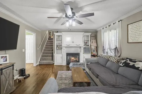 10006 Wendy Way Lyles TN 37098