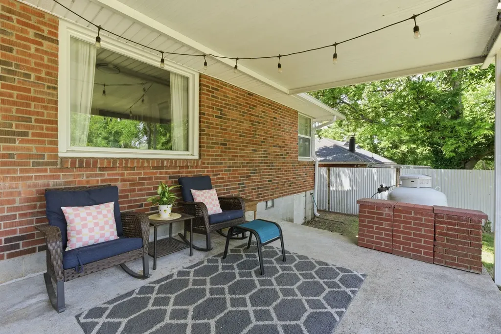 2636 Woodberry Drive Nashville TN 37214