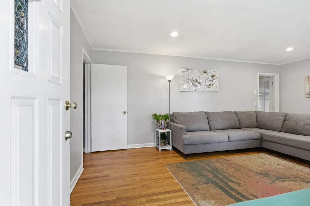 2636 Woodberry Drive Nashville TN 37214