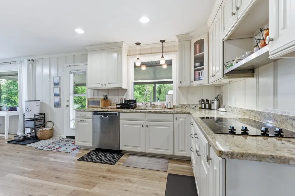 2636 Woodberry Drive Nashville TN 37214