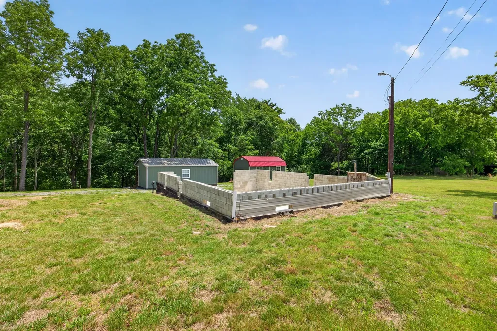 175 Harris Lane Cookeville TN 38501