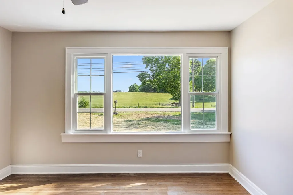1057 Mapleash Avenue Columbia TN 38401