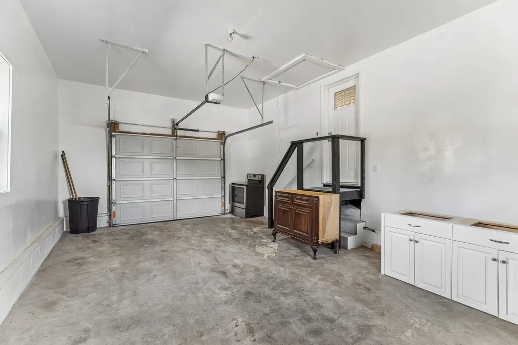 1057 Mapleash Avenue Columbia TN 38401