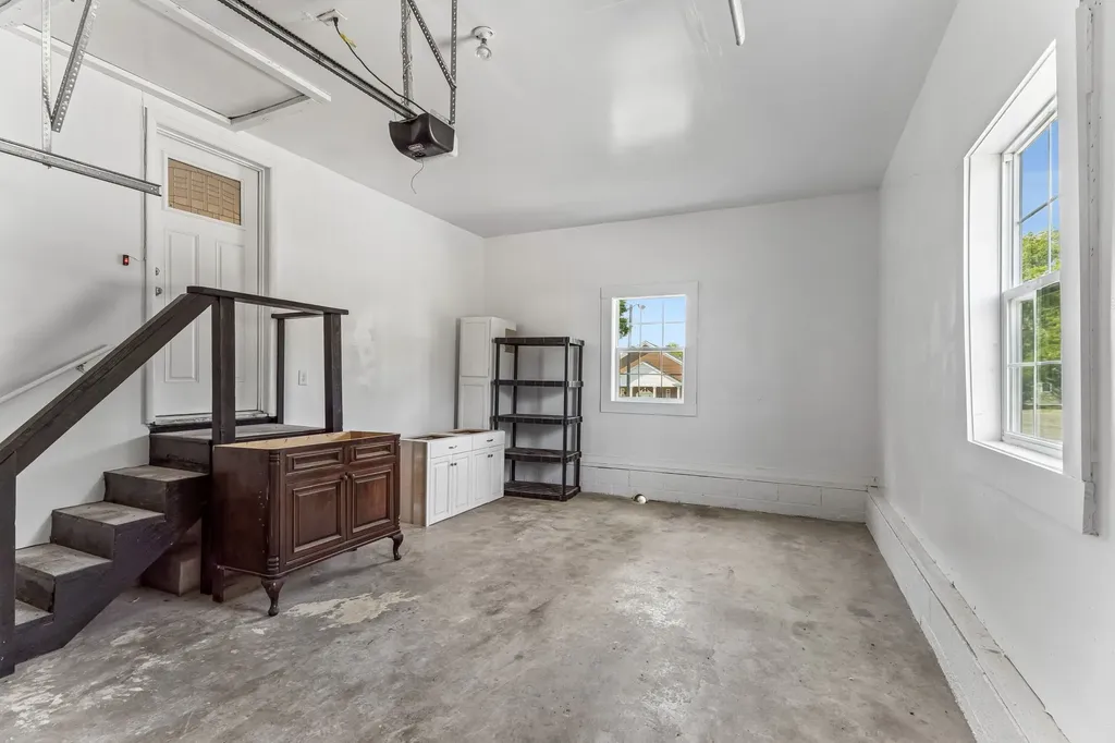 1057 Mapleash Avenue Columbia TN 38401
