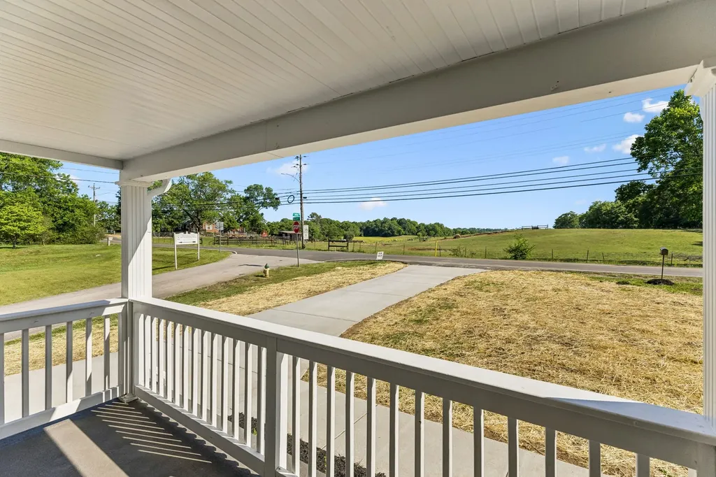 1057 Mapleash Avenue Columbia TN 38401