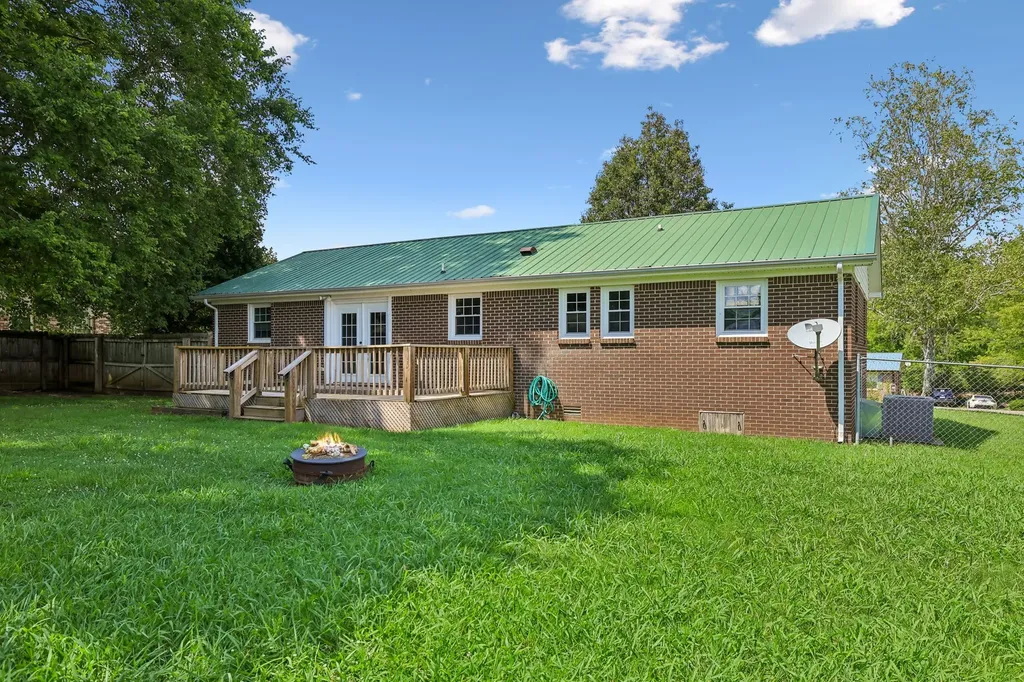 83 Oneal Drive Rock Island TN 38581