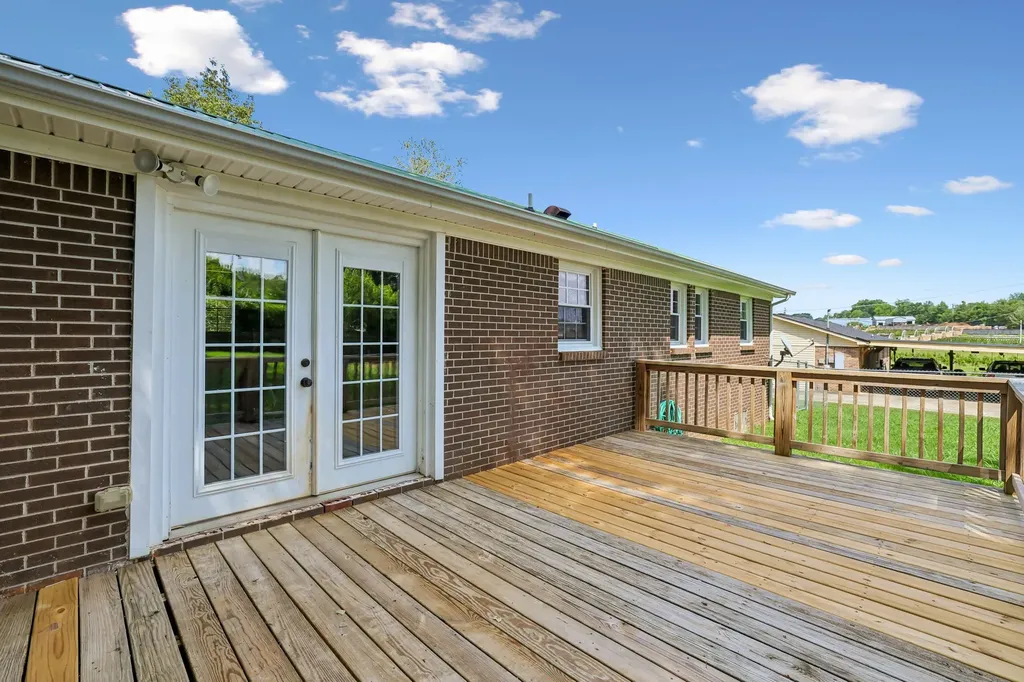 83 Oneal Drive Rock Island TN 38581