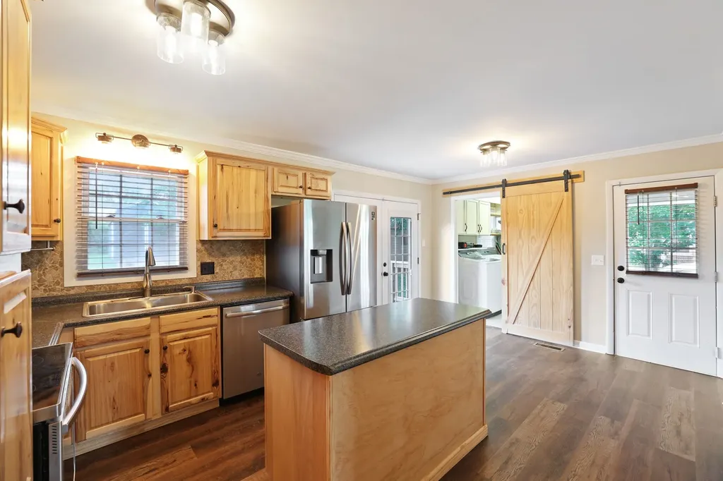 83 Oneal Drive Rock Island TN 38581