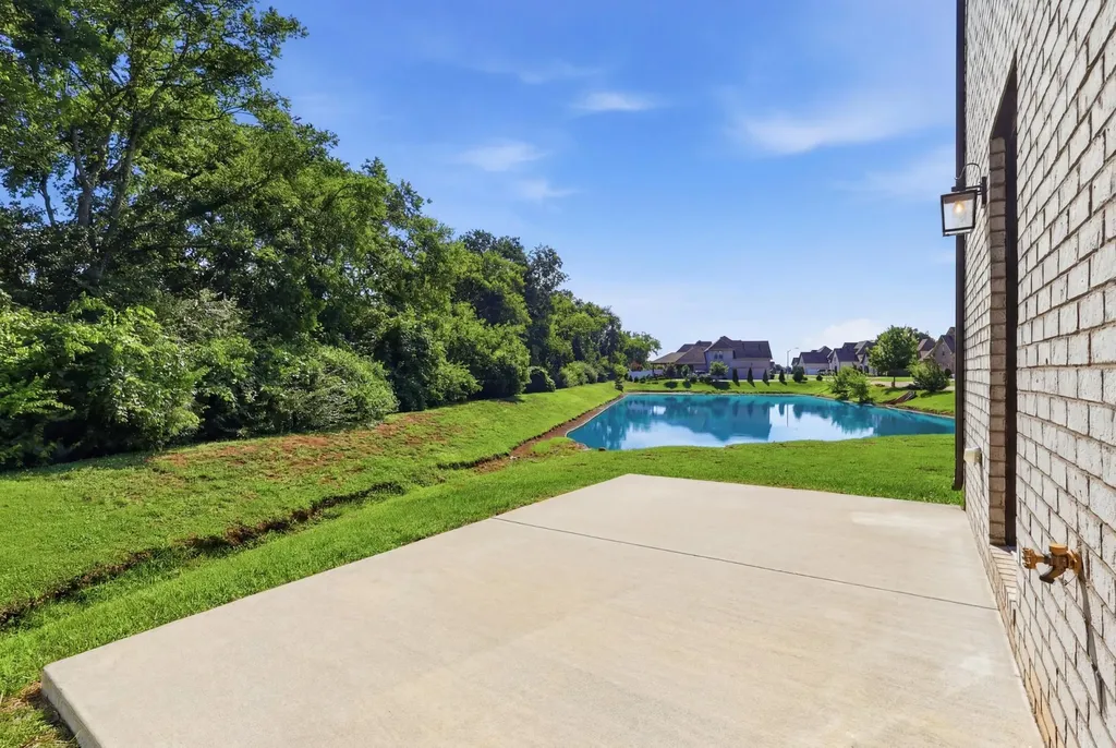 5152 Cedar Retreat Drive Murfreesboro TN 37129