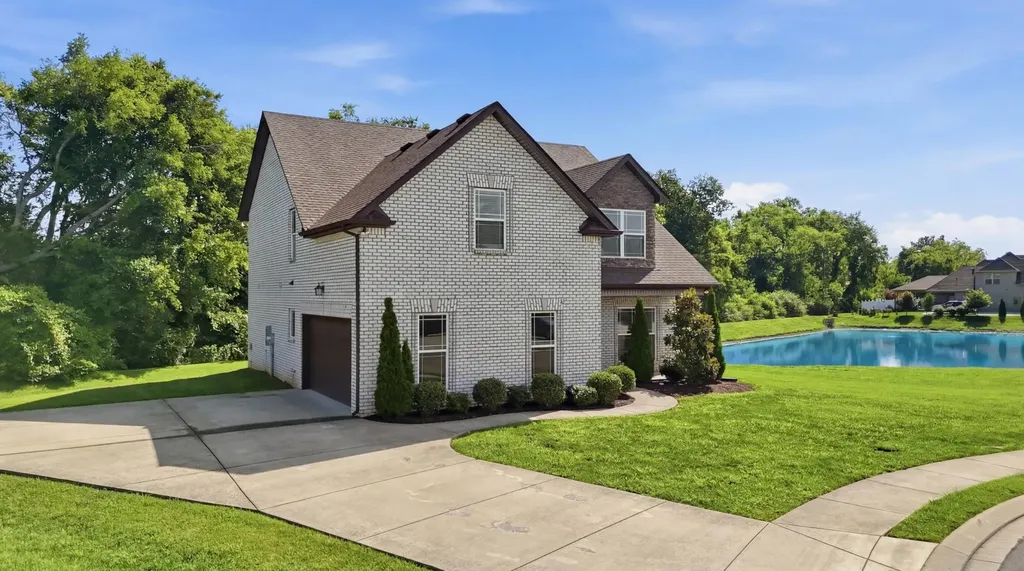 5152 Cedar Retreat Drive Murfreesboro TN 37129