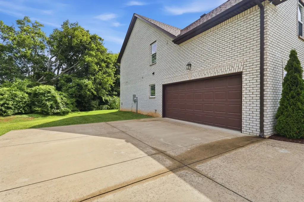 5152 Cedar Retreat Drive Murfreesboro TN 37129