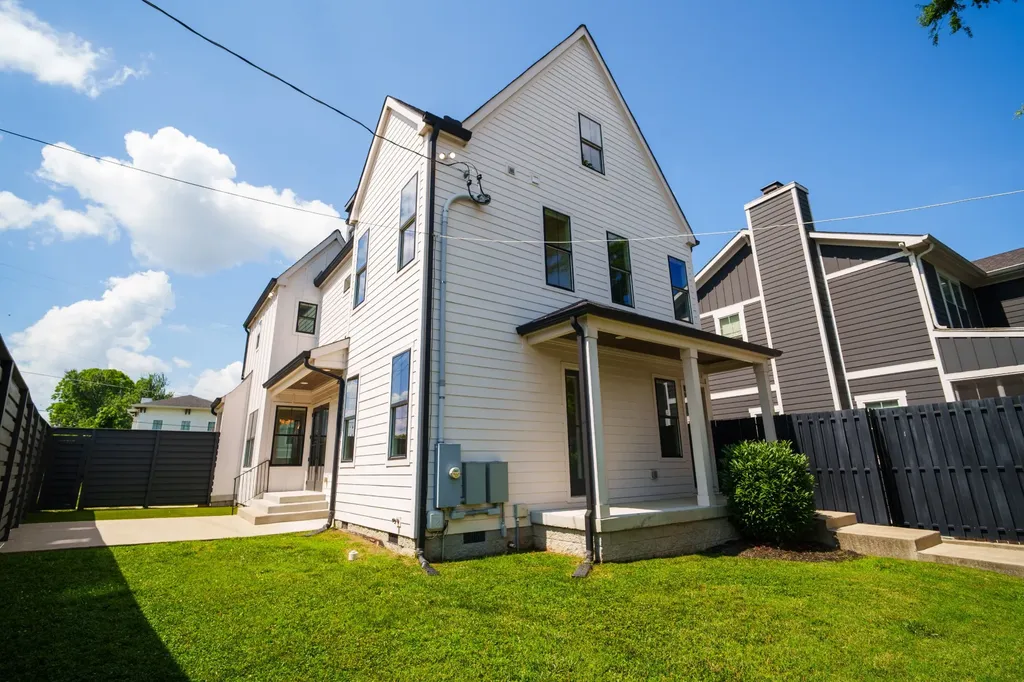 725 Park Circle Nashville TN 37205