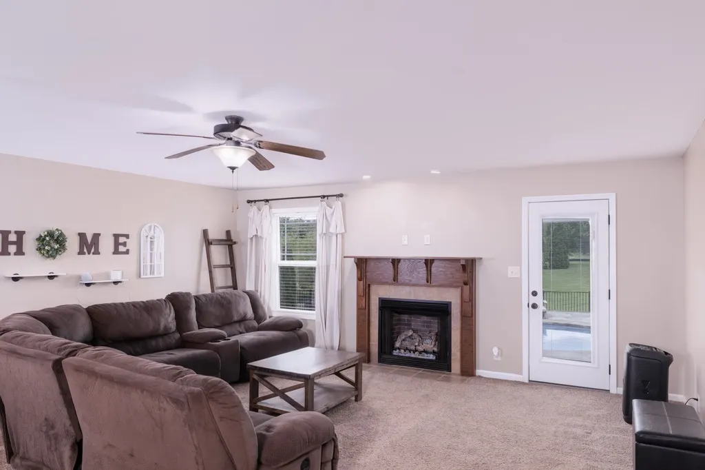 337 Ivy Bend Circle Clarksville TN 37043