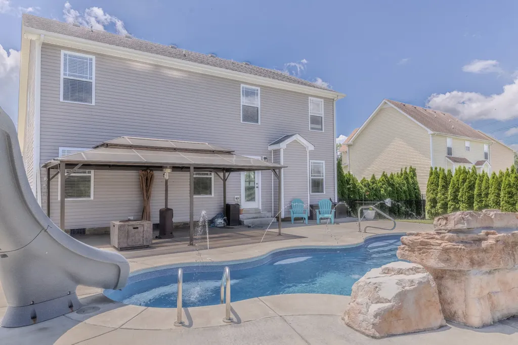 337 Ivy Bend Circle Clarksville TN 37043