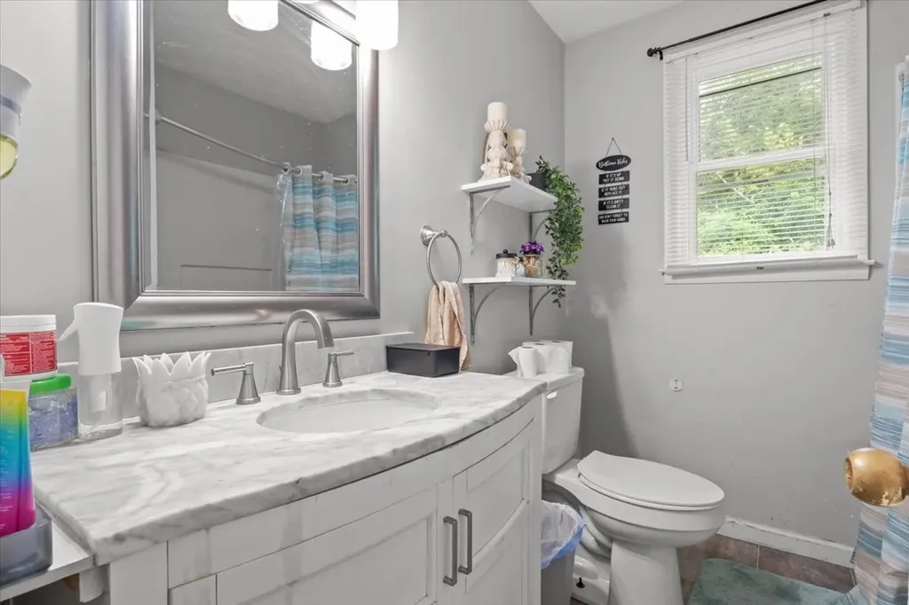 321 Kevin Drive Dickson TN 37055
