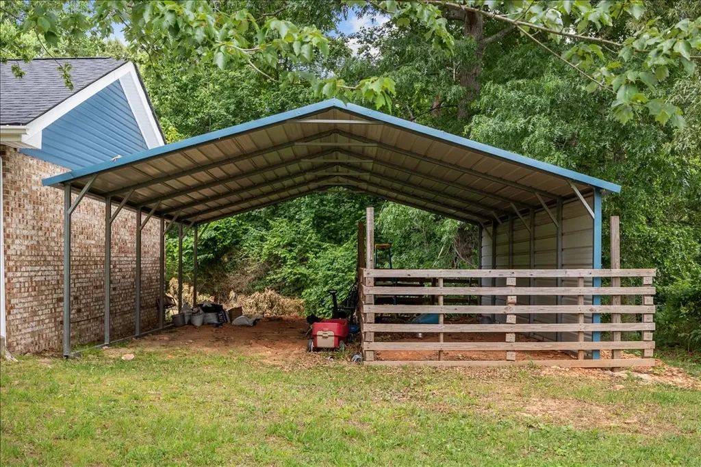 321 Kevin Drive Dickson TN 37055