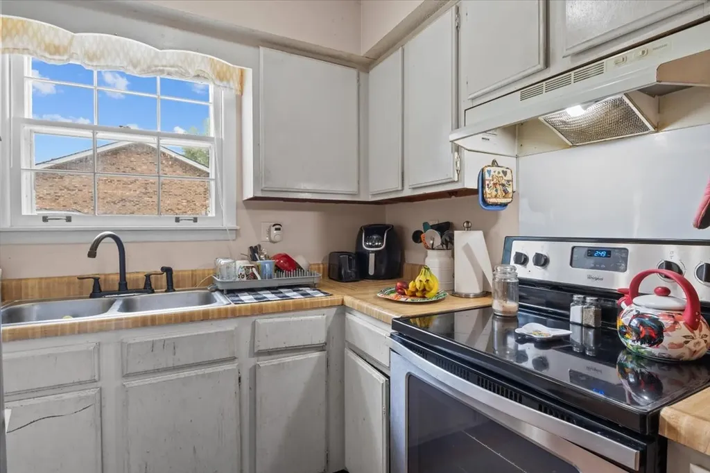 321 Kevin Drive Dickson TN 37055