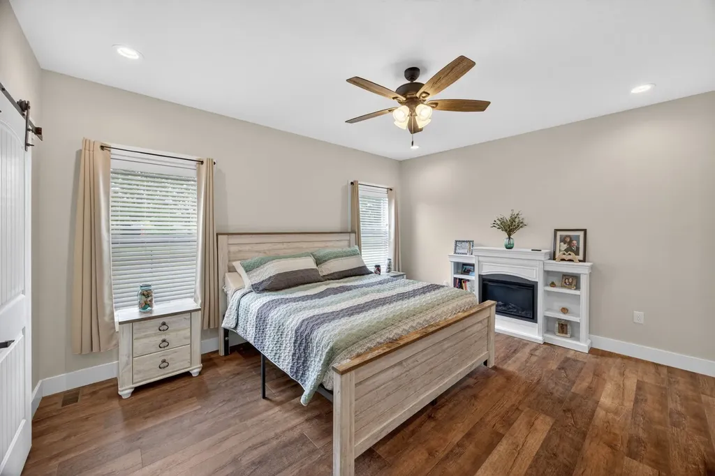 64 Perry Creek Drive Crossville TN 38572
