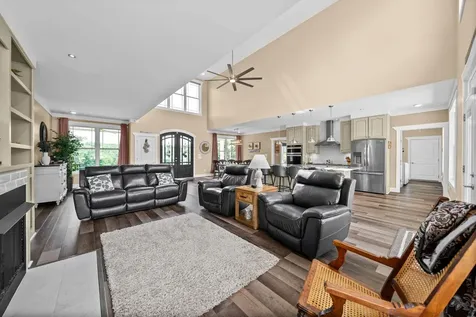 2947 Ellis Road Cedar Hill TN 37032