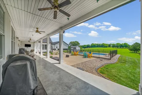 2947 Ellis Road Cedar Hill TN 37032