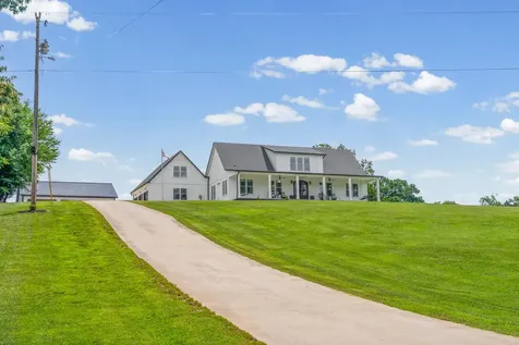 2947 Ellis Road Cedar Hill TN 37032