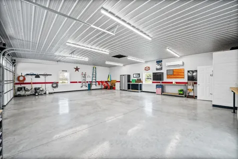 2947 Ellis Road Cedar Hill TN 37032